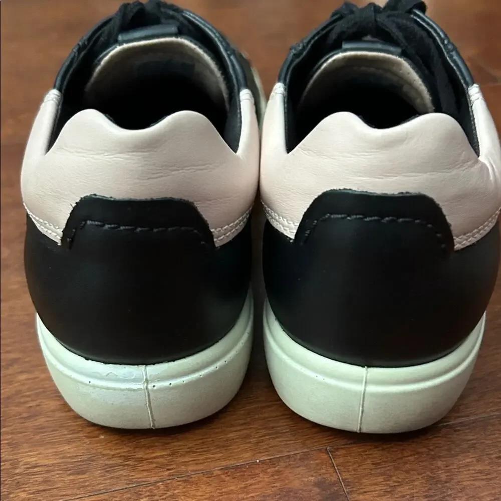 Ecco Women’s Soft 7 Sneaker in Butter Soft Black and Pink Leather, Size 10